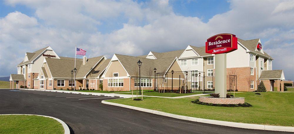 Hotel Carlisle & Embers Convention Center Экстерьер фото